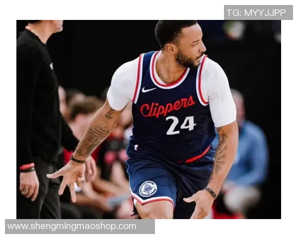 鲍威尔全场得到23分6助攻1抢断