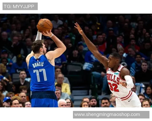 东契奇爆砍49+11+8狂刷纪录！杨瀚森进球了，开拓者大胜勇士！